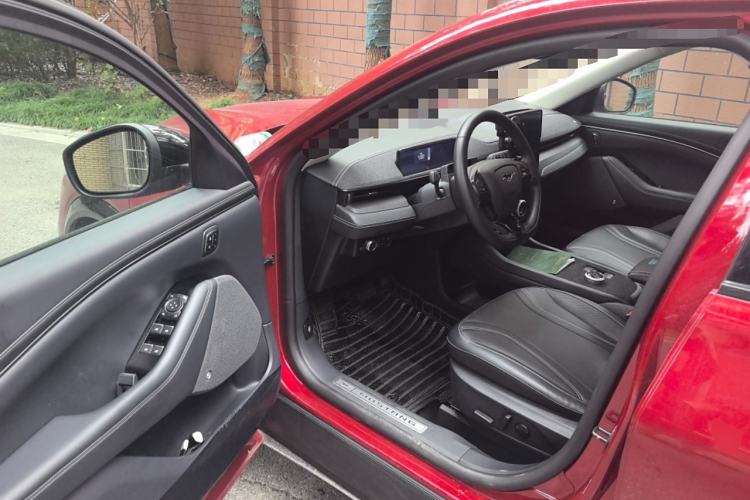 Used Ford Mustang Mach-E 2021 AION Y Plus Rear-Drive Luxury Edition (Long Range) Driver Seat