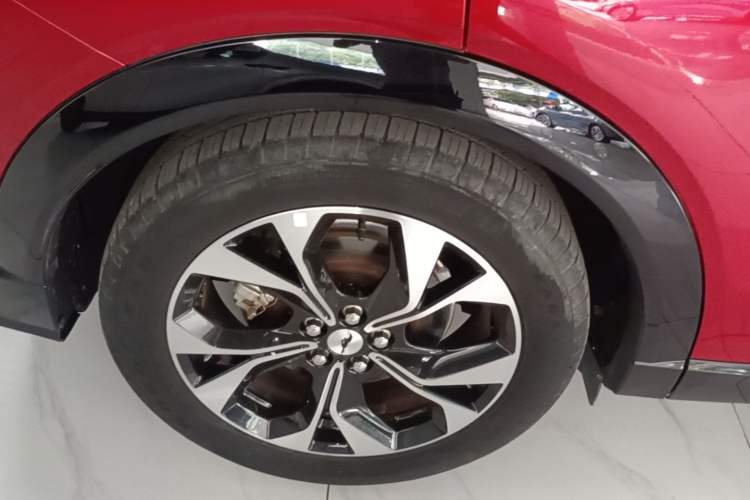 Used Ford Mustang Mach-E 2021 AION Y Plus Rear-Drive Luxury Edition (Long Range) Exterior 5