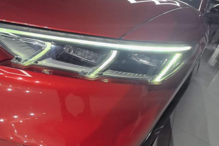 Used Ford Mustang Mach-E 2021 AION Y Plus Rear-Drive Luxury Edition (Long Range) Left Front Headlight