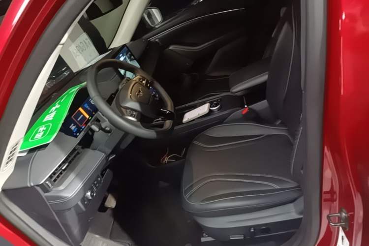 Used Ford Mustang Mach-E 2021 AION Y Plus Rear-Drive Luxury Edition (Long Range) Left Front Seat