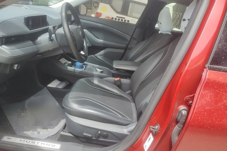 Used Ford Mustang Mach-E 2021 AION Y Plus Rear-Drive Luxury Edition (Long Range) Left Front Seat