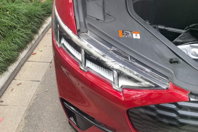 Used Ford Mustang Mach-E 2021 AION Y Plus Rear-Drive Luxury Edition (Long Range) Right Front Headlight