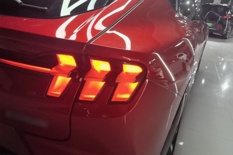 Used Ford Mustang Mach-E 2021 AION Y Plus Rear-Drive Luxury Edition (Long Range) Right Rear Taillight