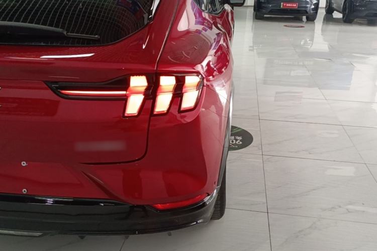 Used Ford Mustang Mach-E 2021 AION Y Plus Rear-Drive Luxury Edition (Long Range) Right Rear Taillight
