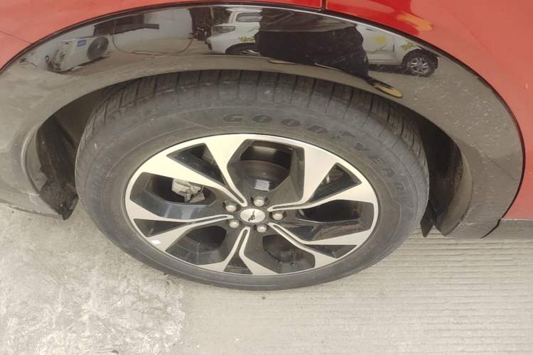 Used Ford Mustang Mach-E 2021 AION Y Plus Rear-Drive Luxury Edition (Long Range) Right Rear Wheel Hub