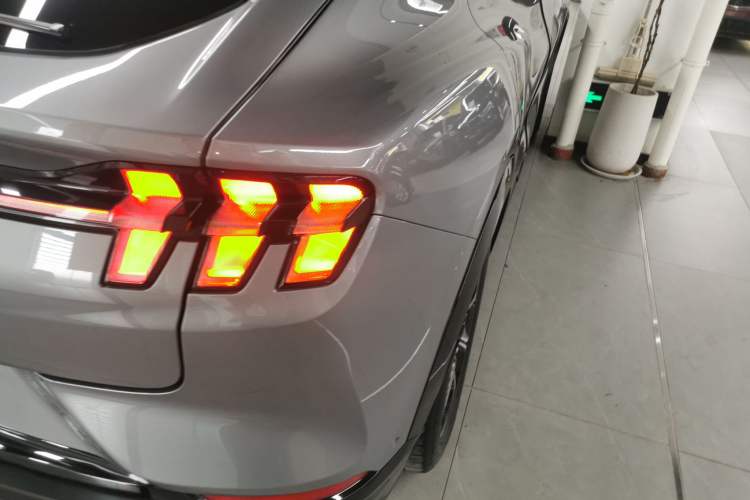 Used Ford Mustang Mach-E 2021 Wujiang Rear-Drive Version (Long Range) Exterior 3