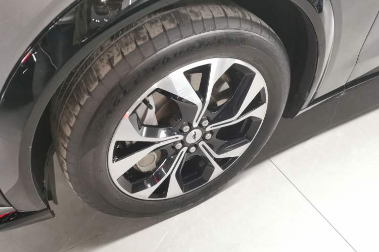 Used Ford Mustang Mach-E 2021 Wujiang Rear-Drive Version (Long Range) Exterior 4