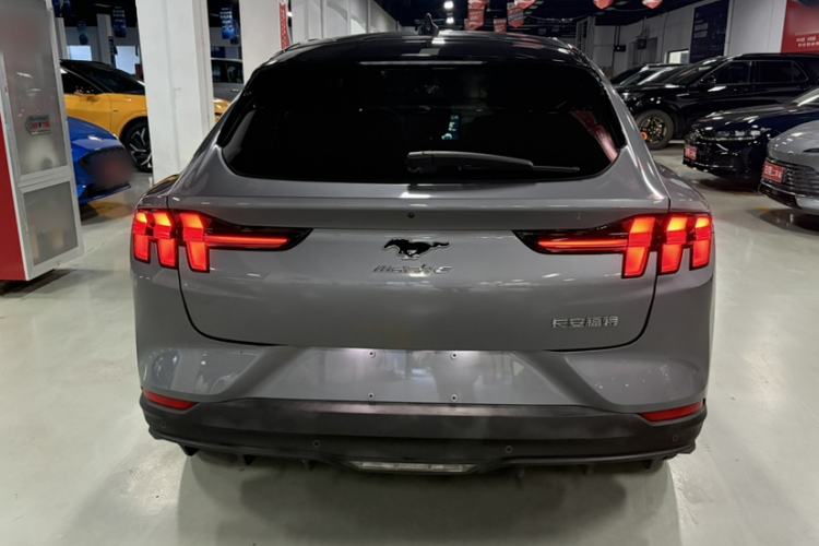 Used Ford Mustang Mach-E 2021 Leap Edition Rear-Drive Version (Standard Range) Exterior 4