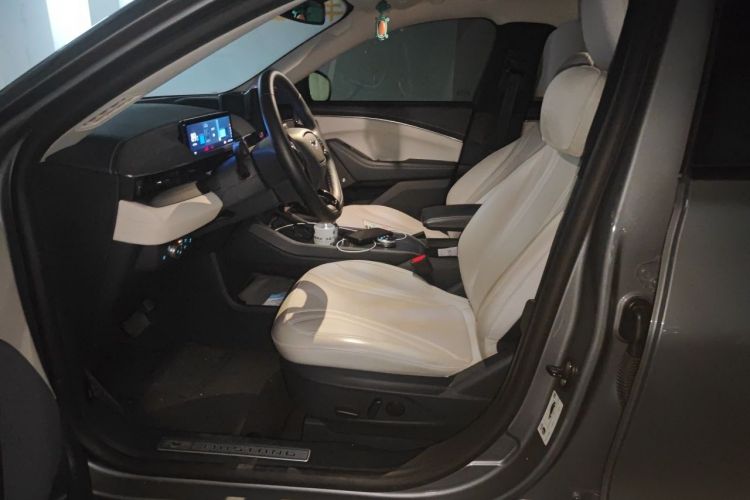 Used Ford Mustang Mach-E 2021 AION Y Plus Rear-Drive Luxury Edition (Long Range) Left Front Seat
