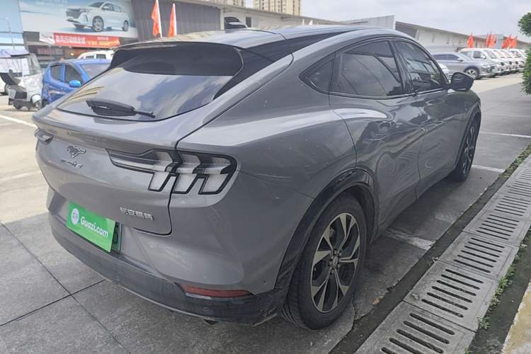 Used Ford Mustang Mach-E 2021 AION Y Plus Rear-Drive Luxury Edition (Long Range) Rear Right 45 Deg
