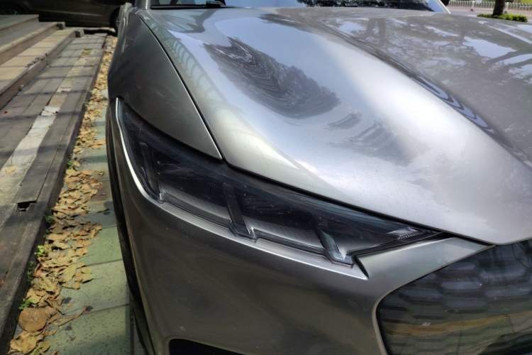 Used Ford Mustang Mach-E 2021 AION Y Plus Rear-Drive Luxury Edition (Long Range) Right Front Headlight