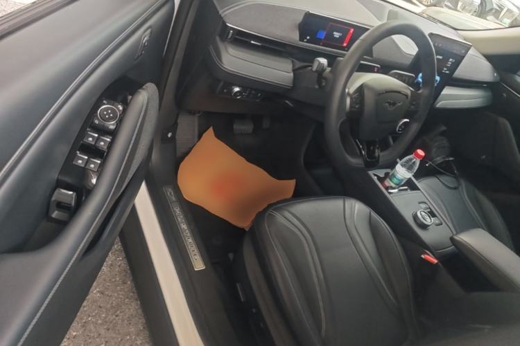 Used Ford Mustang Mach-E 2021 AION Y Plus Rear-Drive Luxury Edition (Long Range) Driver Seat