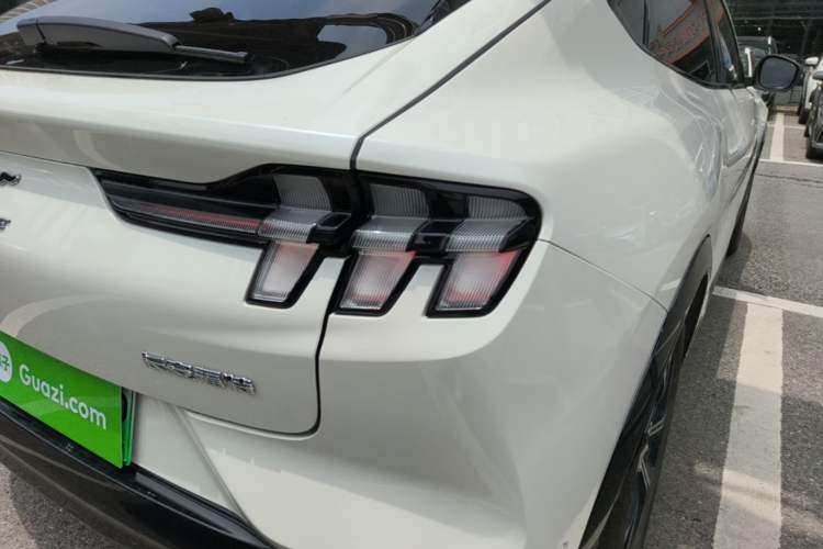 Used Ford Mustang Mach-E 2021 AION Y Plus Rear-Drive Luxury Edition (Long Range) Exterior 3