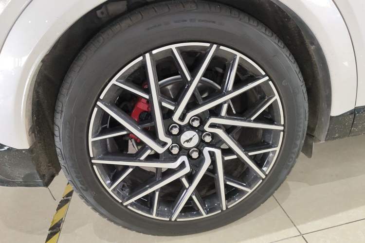 Used Ford Mustang Mach-E 2021 GT Model Exterior 5
