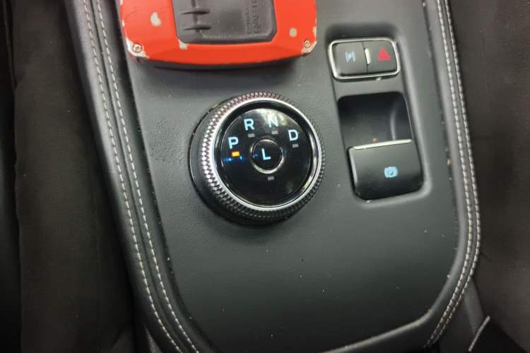 Used Ford Mustang Mach-E 2021 AION Y Plus Rear-Drive Luxury Edition (Long Range) Gear Lever
