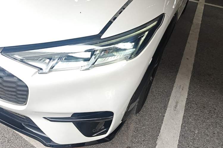 Used Ford Mustang Mach-E 2021 AION Y Plus Rear-Drive Luxury Edition (Long Range) Left Front Headlight