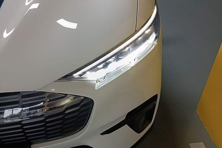 Used Ford Mustang Mach-E 2021 Leap Edition Rear-Drive Version (Standard Range) Left Front Headlight