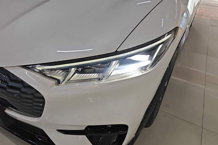 Used Ford Mustang Mach-E 2021 AION Y Plus Rear-Drive Luxury Edition (Long Range) Left Front Headlight