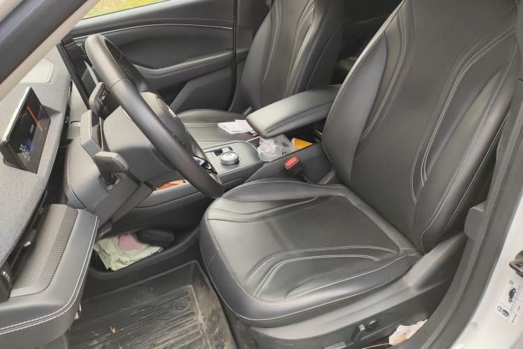 Used Ford Mustang Mach-E 2021 AION Y Plus Rear-Drive Luxury Edition (Long Range) Left Front Seat