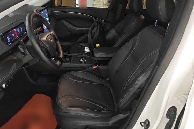 Used Ford Mustang Mach-E 2021 AION Y Plus Rear-Drive Luxury Edition (Long Range) Left Front Seat