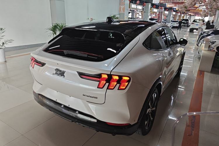 Used Ford Mustang Mach-E 2021 AION Y Plus Rear-Drive Luxury Edition (Long Range) Rear Right 45 Deg
