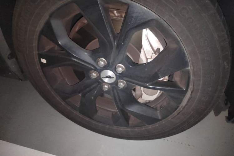 Used Ford Mustang Mach-E 2021 AION Y Plus Rear-Drive Luxury Edition (Long Range) Right Front Wheel Hub