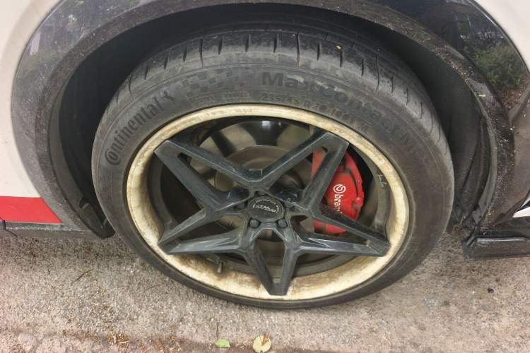 Used Ford Mustang Mach-E 2021 AION Y Plus Rear-Drive Luxury Edition (Long Range) Right Front Wheel Hub