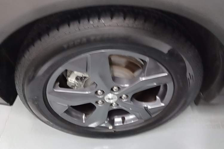Used Ford Mustang Mach-E 2021 Leap Edition Rear-Drive Version (Standard Range) Right Rear Wheel Hub