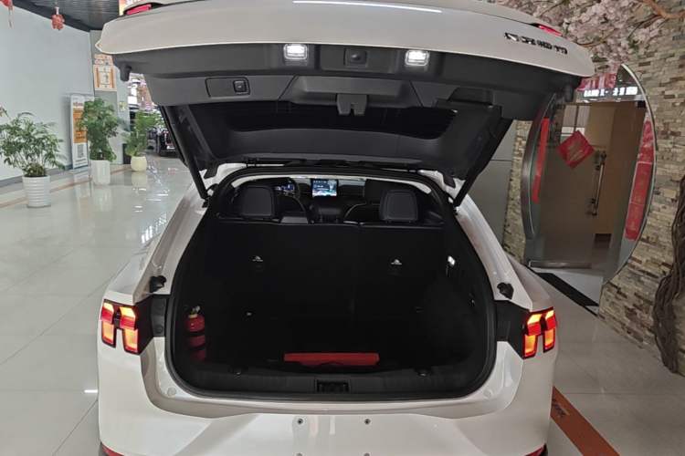 Used Ford Mustang Mach-E 2021 AION Y Plus Rear-Drive Luxury Edition (Long Range) Trunk