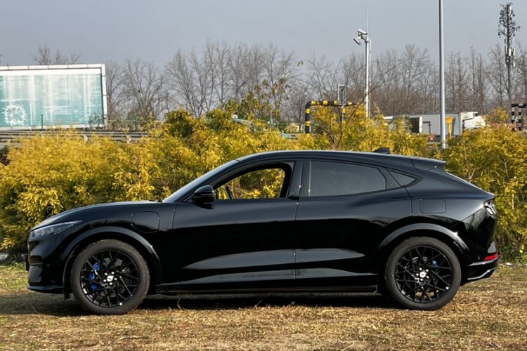 Used Ford Mustang Mach-E 2024 Windstorm Version (Long-Range) Exterior 6