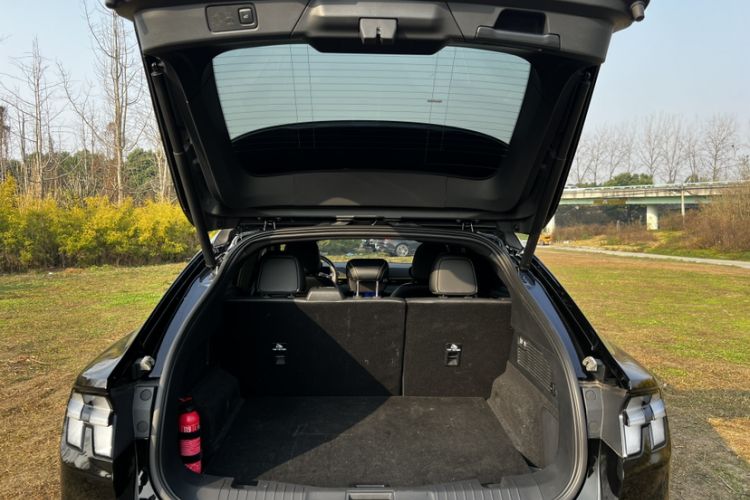 Used Ford Mustang Mach-E 2024 Windstorm Version (Long-Range) Interior 10