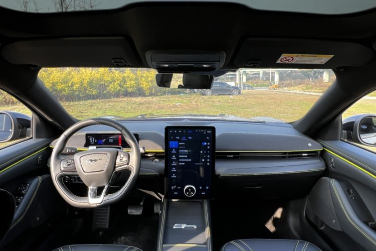 Used Ford Mustang Mach-E 2024 Windstorm Version (Long-Range) Interior 2