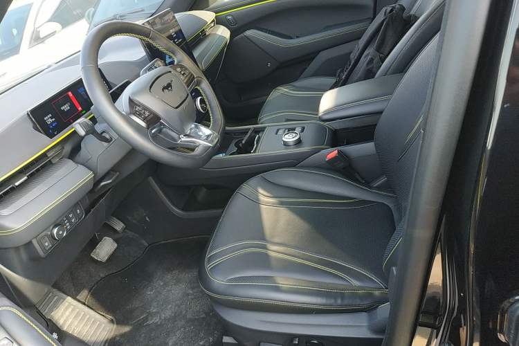 Used Ford Mustang Mach-E 2024 Windstorm Version (Long-Range) Left Front Seat