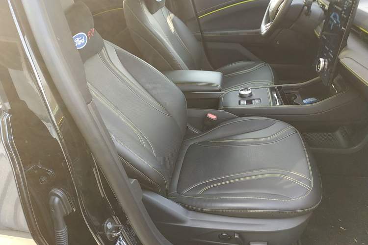 Used Ford Mustang Mach-E 2024 Windstorm Version (Long-Range) Right Front Seat