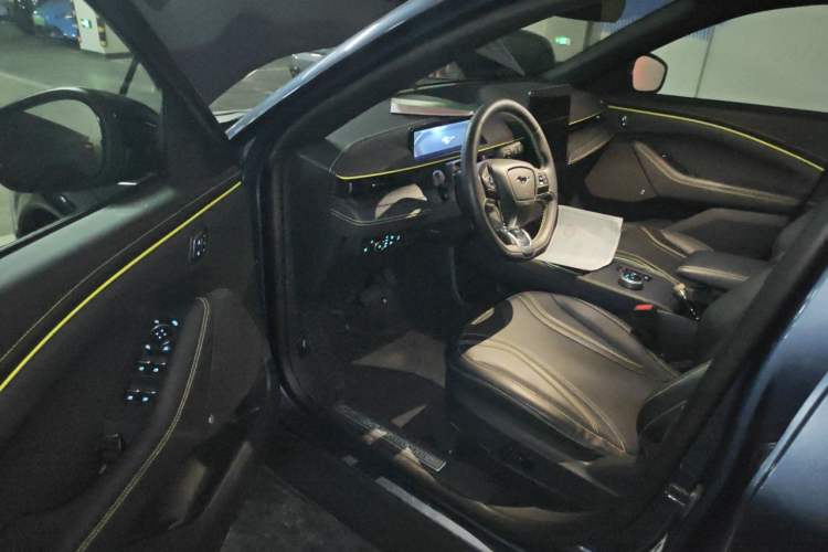 Used Ford Mustang Mach-E 2024 Windstorm Version (Long-Range) Driver Seat