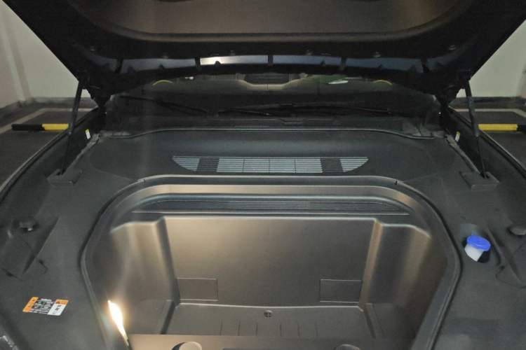 Used Ford Mustang Mach-E 2024 Windstorm Version (Long-Range) Engine Bay