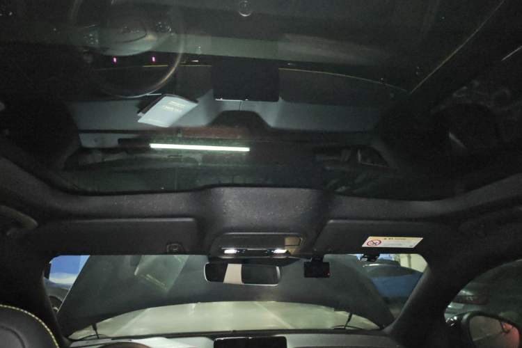 Used Ford Mustang Mach-E 2024 Windstorm Version (Long-Range) Headliner