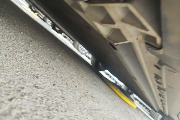 Used Ford Mustang Mach-E 2024 Trend Edition (Long-Range) Chassis Front Left