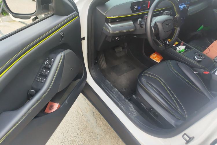 Used Ford Mustang Mach-E 2024 Trend Edition (Long-Range) Driver Seat