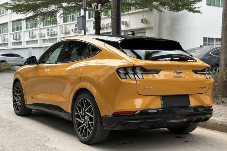 Used Ford Mustang Mach-E 2024 GT Model Exterior 7
