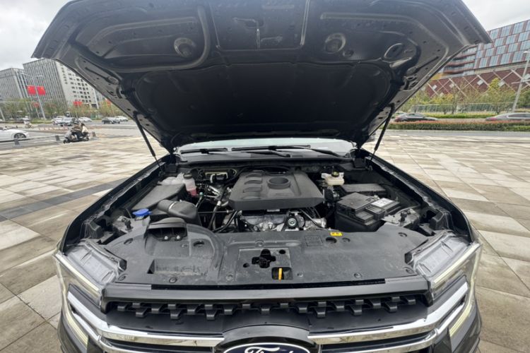 Used Ford Ranger 2023 Trailblazer 4x4 Automatic Version – Gasoline Engine Bay