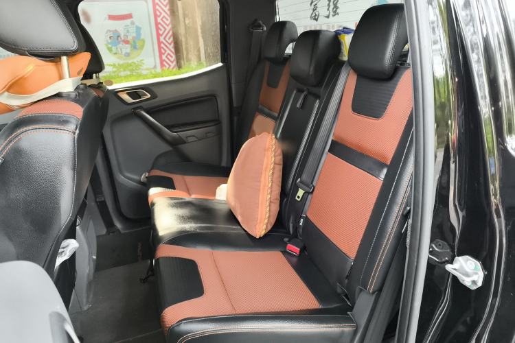Used Ford Ranger 2018 3.2TDCi Wildtrak Interior 4