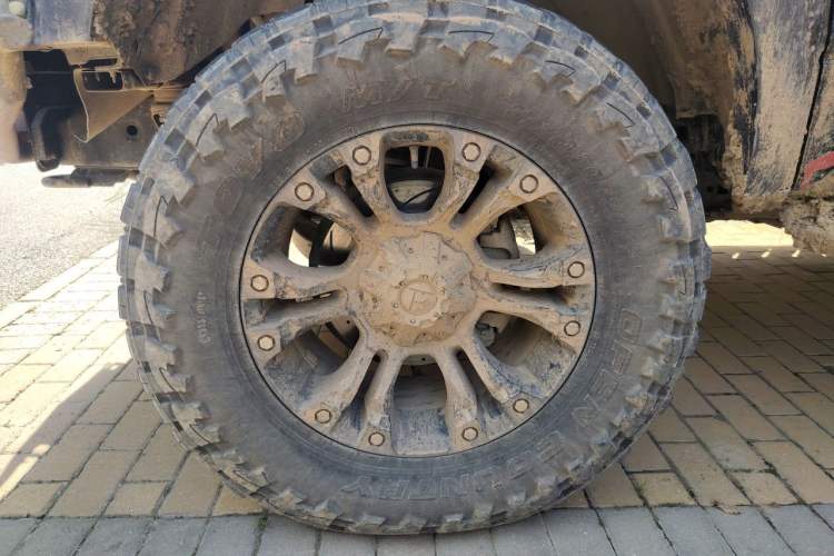 Used Ford Ranger  Right Front Wheel Hub