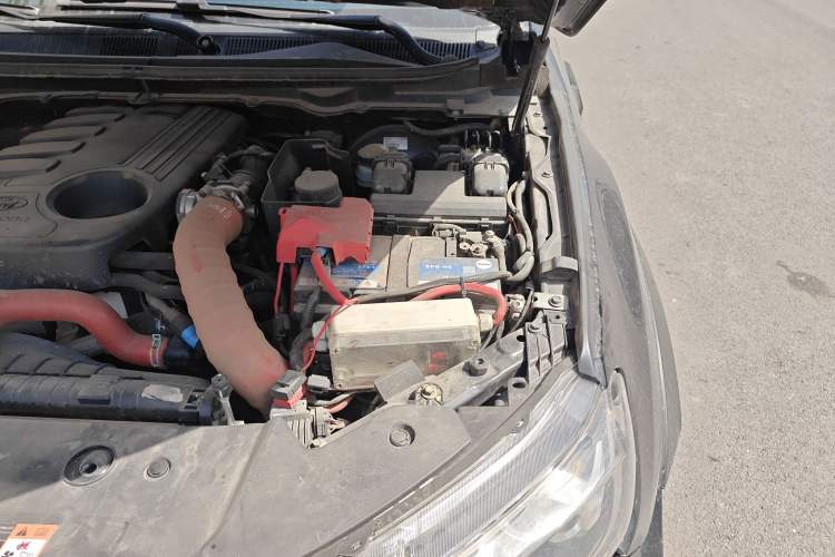 Used Ford Ranger 2018 3.2TDCi Wildtrak Engine Bay Left