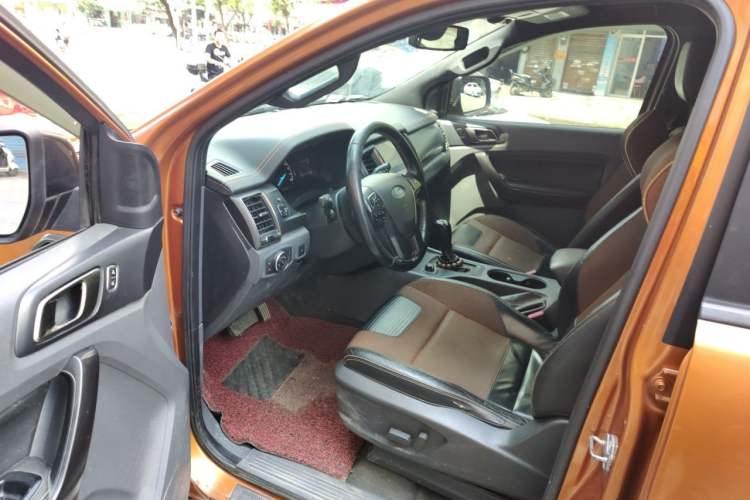 Used Ford Ranger 2018 3.2TDCi Wildtrak Driver Seat