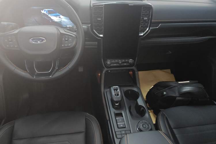 Used Ford Ranger 2023 Trailblazer 4x4 Automatic Off-Road Version – Gasoline Audio And AC Panel