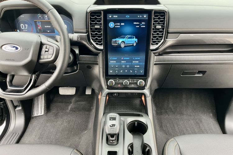 Used Ford Ranger 2023 Trailblazer 4x4 Automatic Off-Road Version – Gasoline Audio And AC Panel