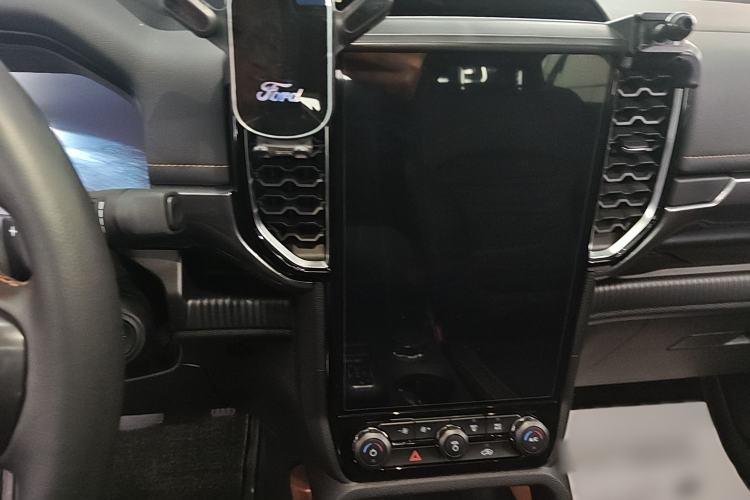 Used Ford Ranger 2023 Trailblazer 4x4 Automatic Version – Gasoline Audio And AC Panel