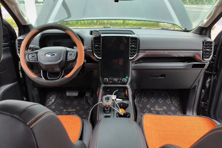 Used Ford Ranger 2023 Trailblazer 4x4 Automatic Version – Gasoline Center Console