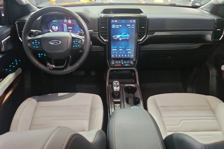Used Ford Ranger 2023 Trailblazer 4x4 Automatic Off-Road Version – Gasoline Center Console